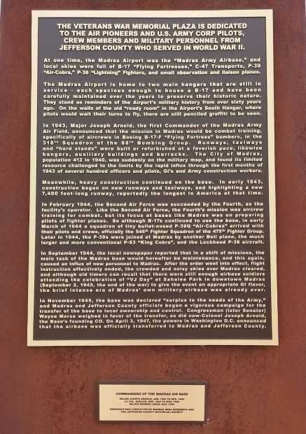 THE VETERANS WAR MEMORIAL PLAZA PLAQUE A