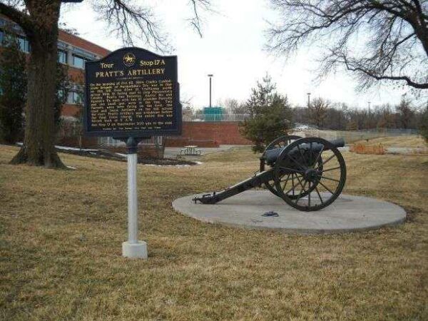 PRATT’S ARTILLERY WAR MEMORIAL MARKER WITH CANNON