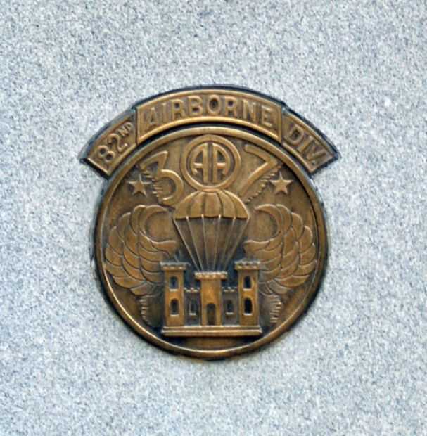 307TH AIRBORNE ENGINEER BATTALION WAR MEMORIAL MEDALLION