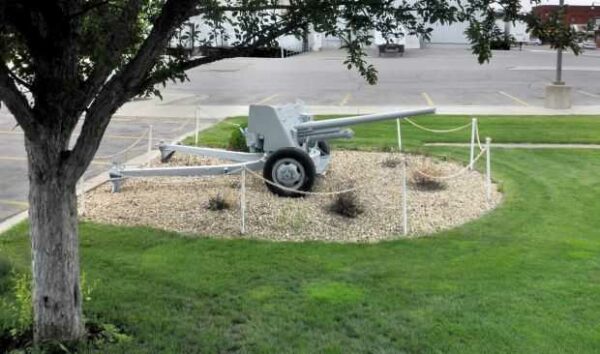 AL BESEMANN POST 482 AMERICAN LEGION MEMORIAL CANNON