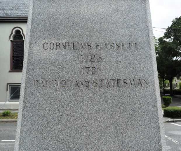 CORNELIUS HARNETT REVOLUTIONARY WAR MEMORIAL STONE A