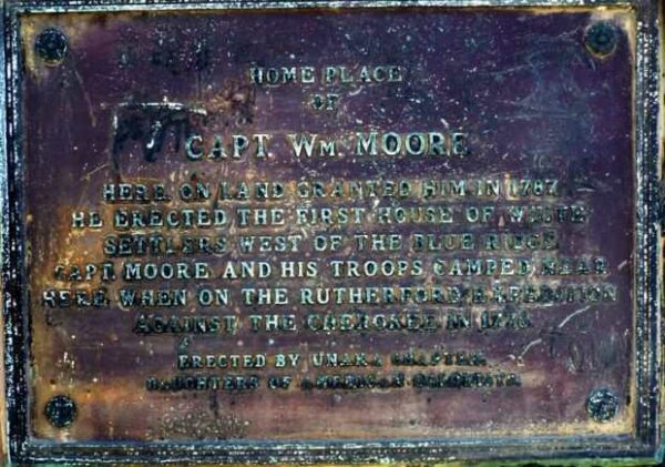 CAPT. WM. MOORE REVOLUTIONARY WAR MEMORIAL PLAQUE