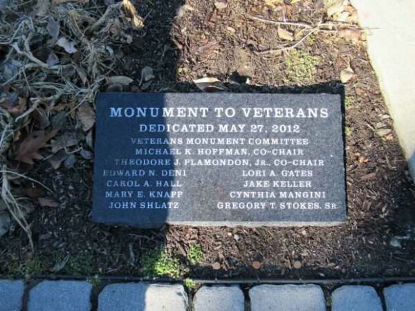ENFIELD MONUMENT TO VETERANS PLAQUE