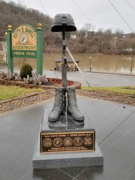 STAR CITY VETERANS MEMORIAL BATTLEFIELD CROSS