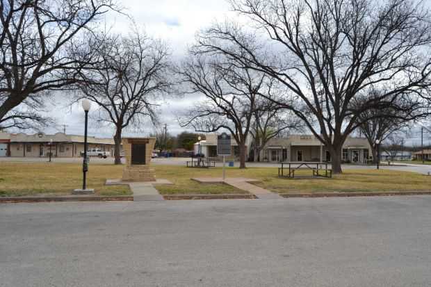 JAMES EARL RUDDER MEMORIAL PARK