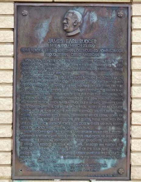 JAMES EARL RUDDER WAR MEMORIAL PLAQUE