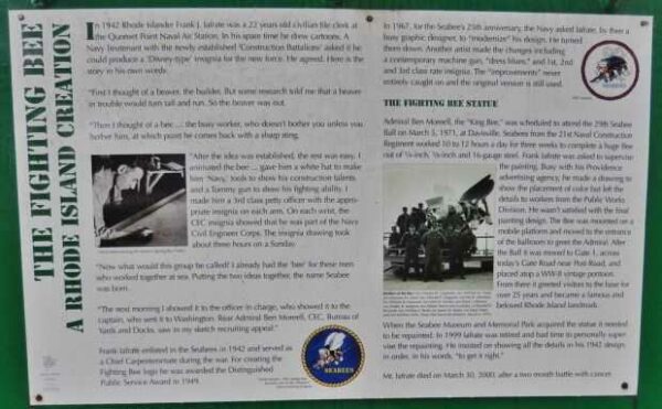 THE FIGHTING BEE WAR MEMORIAL PLAQUE