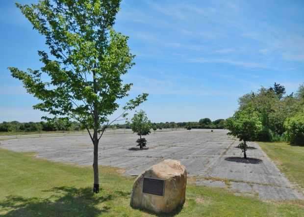 CHARLESTOWN, RI LIBERTY TREE MEMORIAL