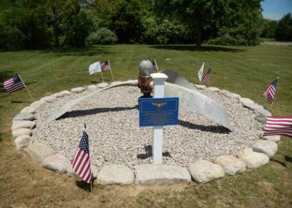 U.S. NAVY NAAF CHARLESTOWN, RI MEMORIAL PROPELLER