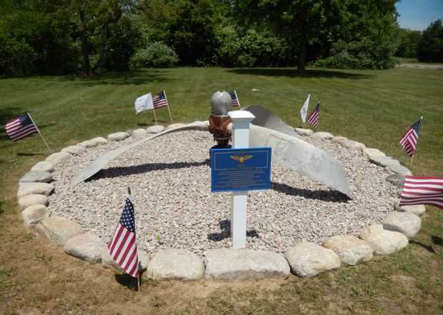U.S. NAVY NAAF CHARLESTOWN, RI MEMORIAL PROPELLER