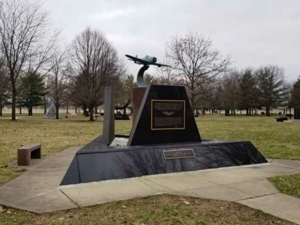 P-47 THUNDERBOLT WAR MEMORIAL