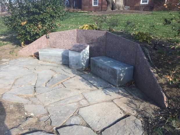 UNIVERSITY OF MARYLAND VIETNAM WAR MEMORIAL