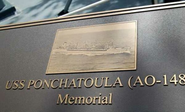 USS PONCHATOULA (AO-148) MEMORIAL STERN PLAQUE B
