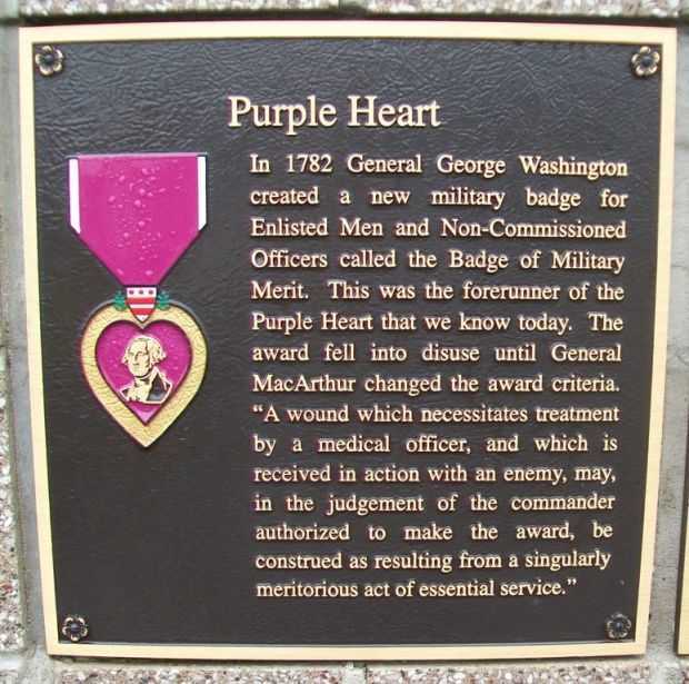 PURPLE HEAR WAR MEMORIAL PLAQUE