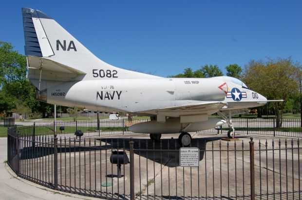 DOUGLAS A-4 SKYHAWK WAR MEMORIAL AIRCRAFT
