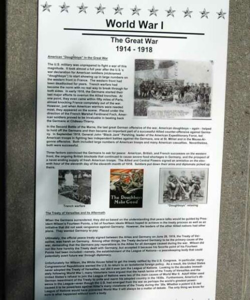 WORLD WAR I THE GREAT WAR MEMORIAL PLAQUE B