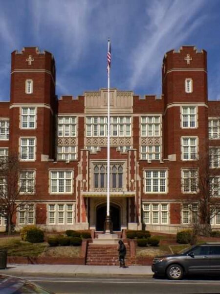 EASTERN HIGH SCHOOL ALUMNI MEMORIAL FLAGSTAFF