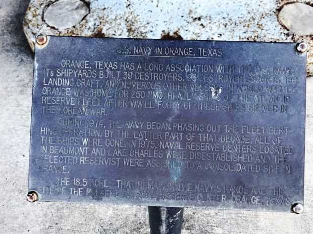 U.S. NAVY IN ORANGE, TEXAS MEMORIAL PLAQUE