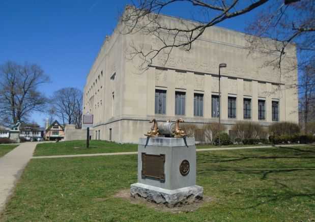 THE BATTLESHIP MAINE TEN INCH SHELL MEMORIAL