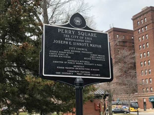 PERRY SQUARE WAR MEMORIAL MARKER
