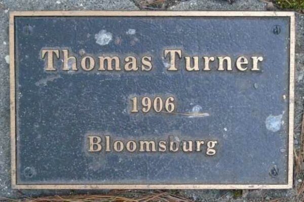 WAR HERO MEMORIAL PINERY HONOR PLAQUE N