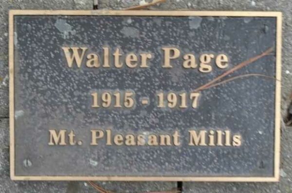 WAR HERO MEMORIAL PINERY HONOR PLAQUE J