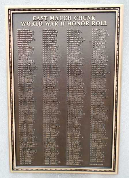 EAST MAUCH CHUNK WORLD WAR II HONOR ROLL MEMORIAL PLAQUE B