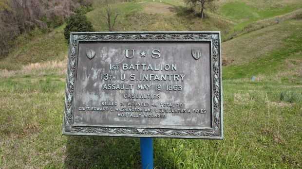 U * S 1ST BATTALION WAR MEMORIAL PLAQUE