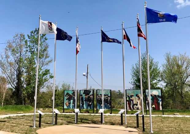 THE UNION ARMY MARCHES INTO HELENA WAR MEMORIAL MURAL