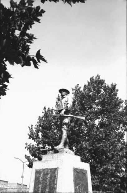 HIGHBRIDGE WORLD WAR I MEMORIAL ORIGINAL