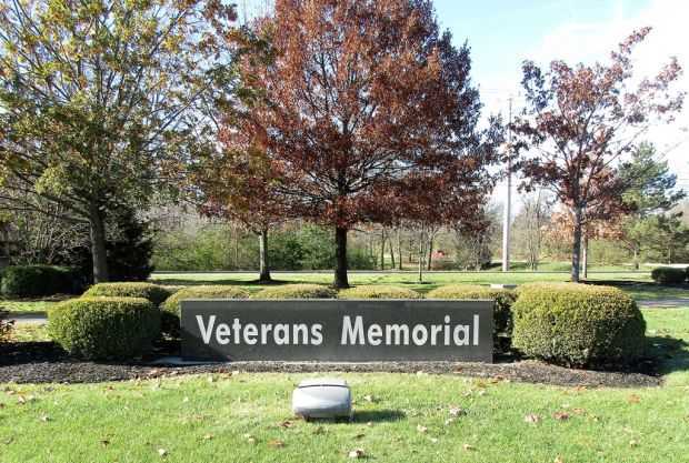 BEAVERCREEK VETERANS MEMORIAL PARK ENTRANCE STONE