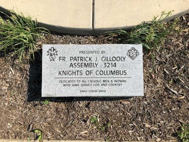 KNIGHTS OF COLUMBUS ASSEMBLY 3214 VETERANS MEMORIAL FLAGPOLE DEDICATION STONE