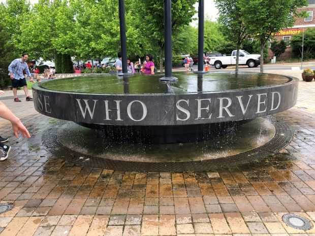 VIENNA VETERANS MEMORIAL FOUNTAIN SIDE B