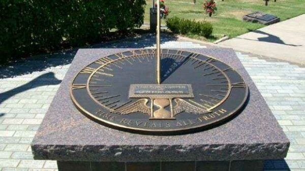VETERANS MEMORIAL OF TIMELESS HONOR MEMORIAL SUNDIAL
