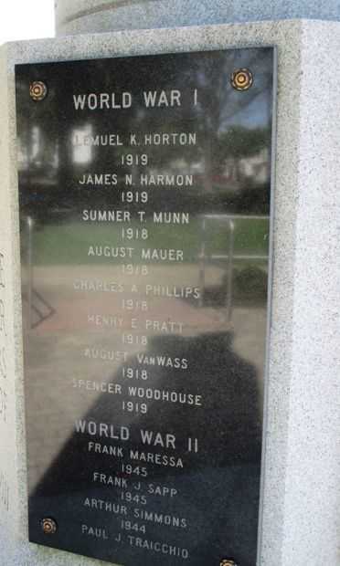 ARCADIA WAR MEMORIAL PLAQUE C