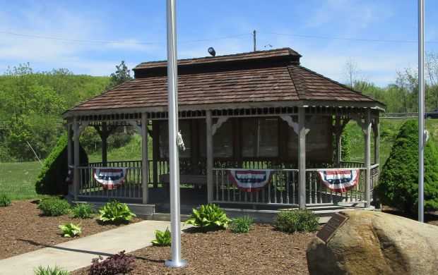 MACEDON’S HONOR ROLL MEMORIAL PARK GAZEBO