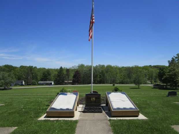 MACEDON VILLAGE CEMETERY AMERICAN CIVIL WAR MEMORIAL