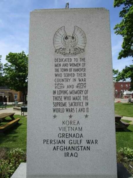 HANOVER WAR VETERANS MEMORIAL CLOSE-UP