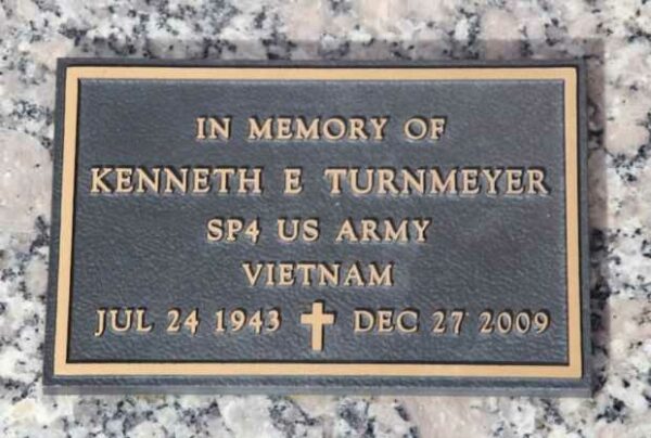 KENNETH E TURNMEYER MEMORIAL CEMETERY STONE