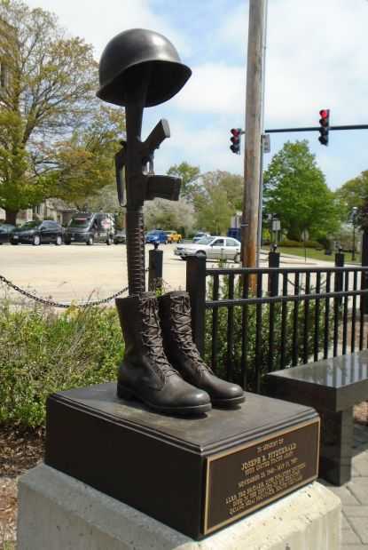 JOSEPH E. FITZGERALD WAR MEMORIAL BATTLEFIELD CROSS