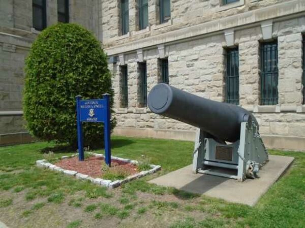 RODMAN “COLUMBIAD” CANNON MEMORIAL