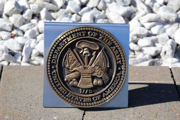 BOYD WAR VETERANS MEMORIAL MEDALLION F