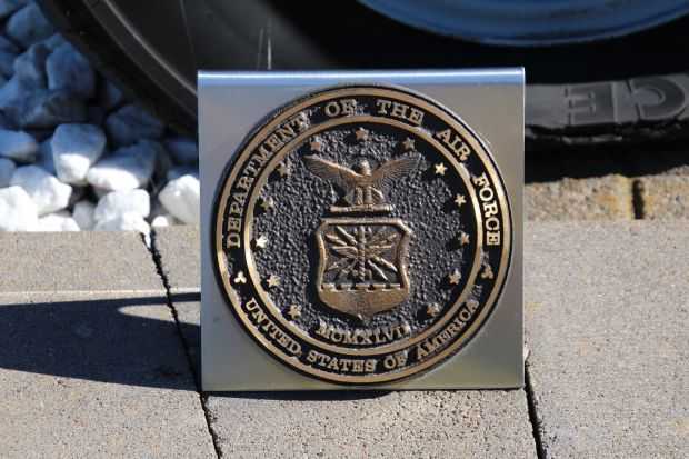 BOYD WAR VETERANS MEMORIAL MEDALLION C