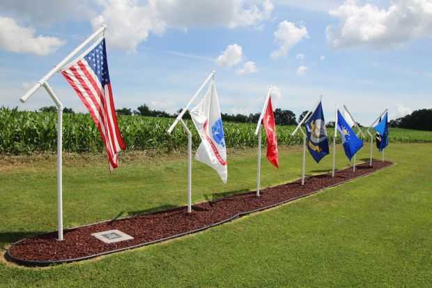 ARKANSAW MEMORIAL CEMETERY VETERANS MEMORIAL