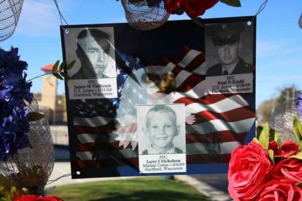CITY OF HARTFORD VIETNAM VETERANS MEMORIAL PLAQUE B