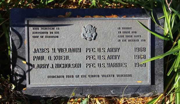 CITY OF HARTFORD VIETNAM VETERANS MEMORIAL PLAQUE A