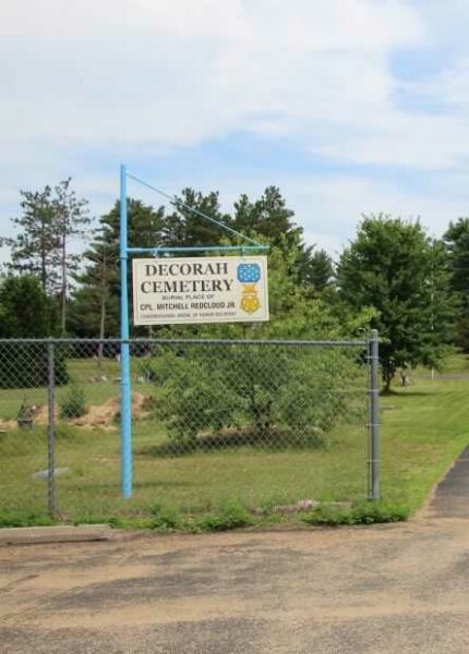DECORAH CEMETERY MEDAL OF HONOR MEMORIAL MARKER