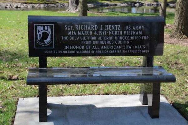 MENASHA’S ISLE OF VALOR MEMORIAL BENCH A