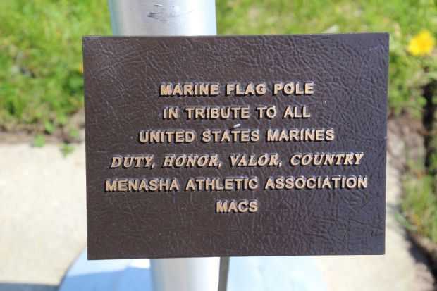 MENASHA’S ISLE OF VALOR MEMORIAL FLAGPOLE PLAQUE C