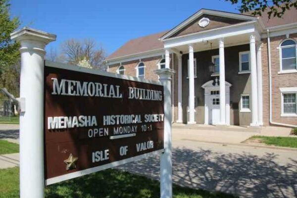 MENASHA’S ISLE OF VALOR MEMORIAL BUILDING